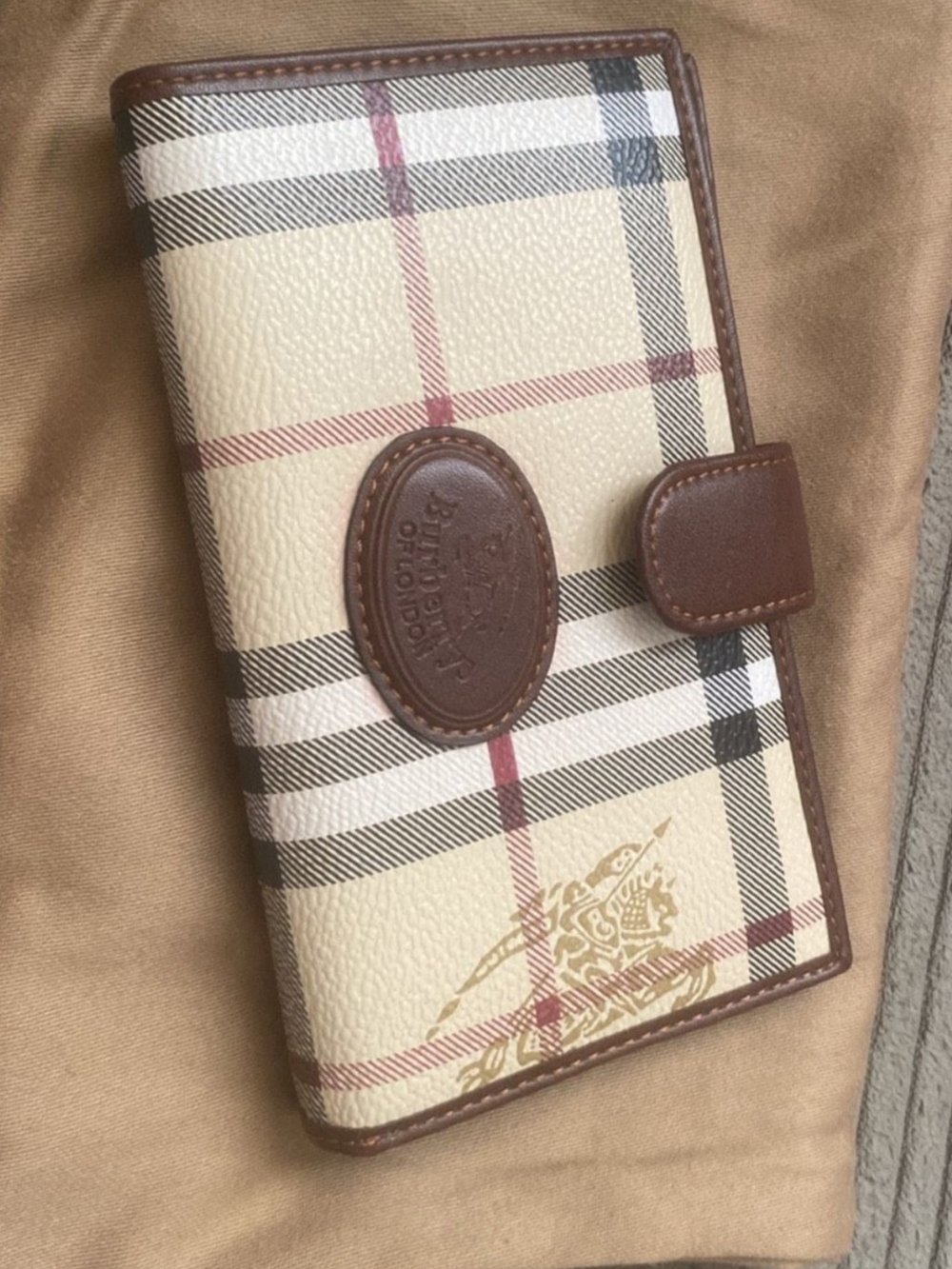 Vintage Style Plaid Leather Trim Wallet in Cream & Brown